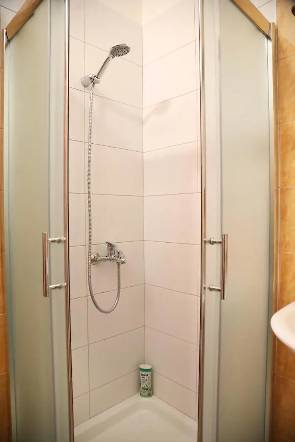 Apartment Juli Appartament Near The Beach & The Center Of City Vlore